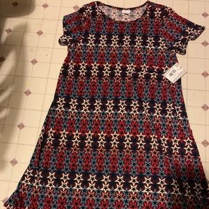 Clearing closet sale! Stars Carly